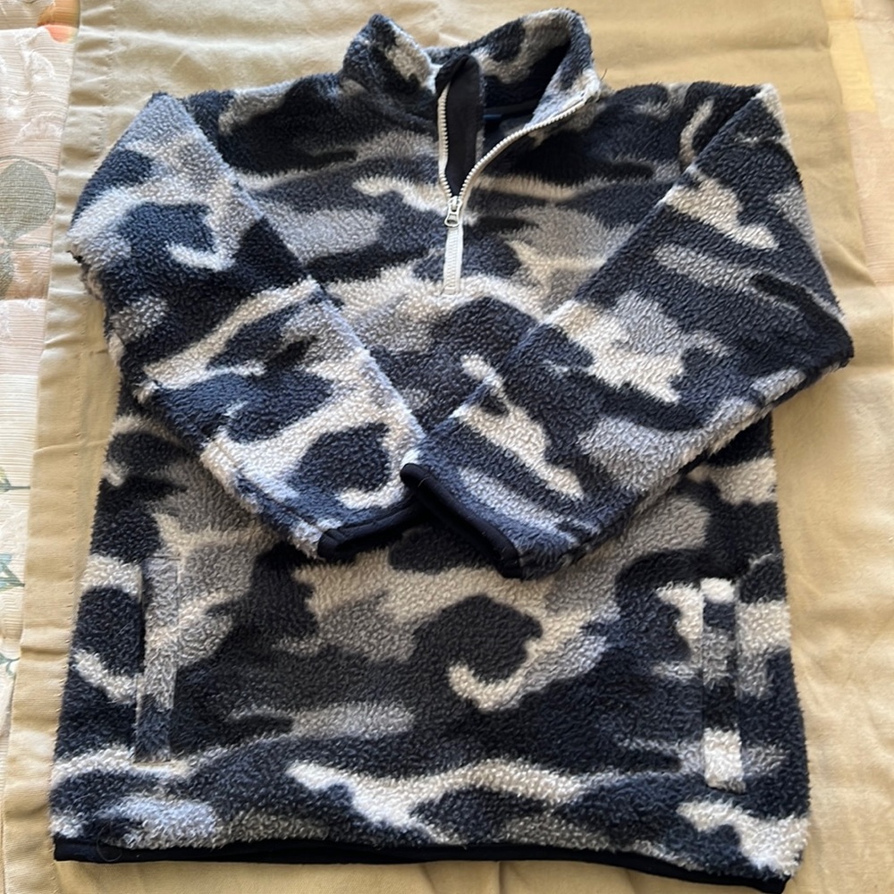 Little rebels, size 7 Sherpa top